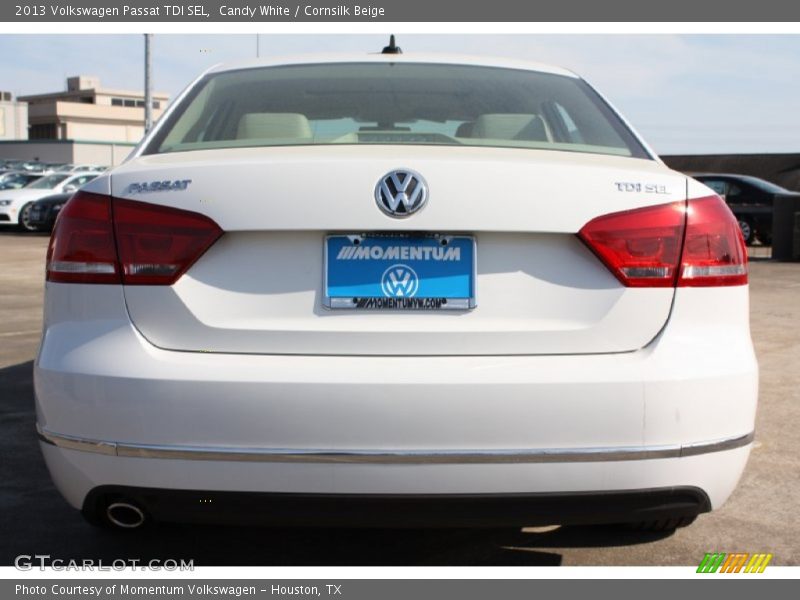 Candy White / Cornsilk Beige 2013 Volkswagen Passat TDI SEL