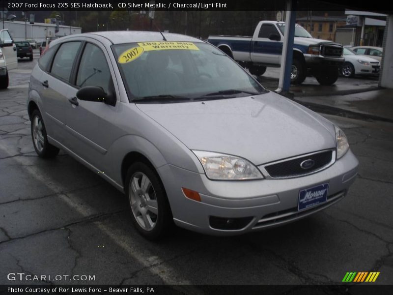 CD Silver Metallic / Charcoal/Light Flint 2007 Ford Focus ZX5 SES Hatchback