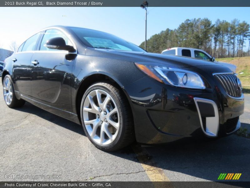Front 3/4 View of 2013 Regal GS
