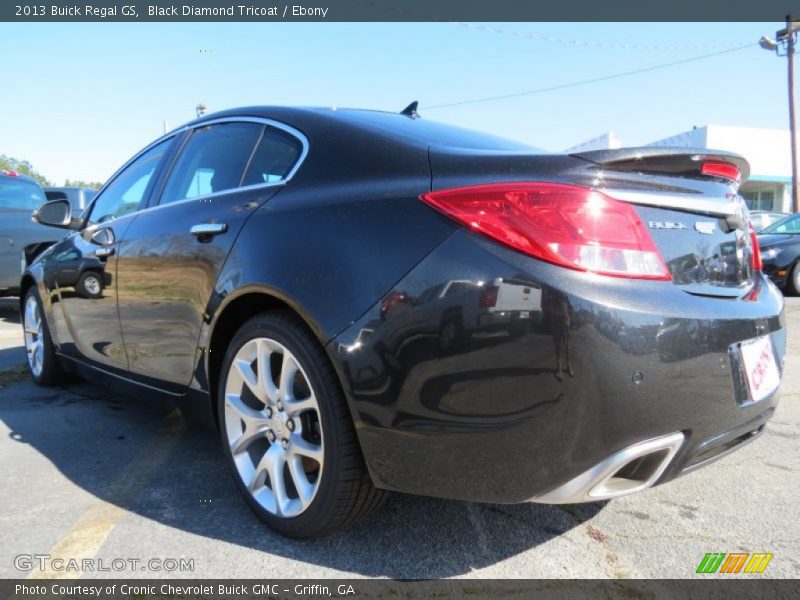 Black Diamond Tricoat / Ebony 2013 Buick Regal GS