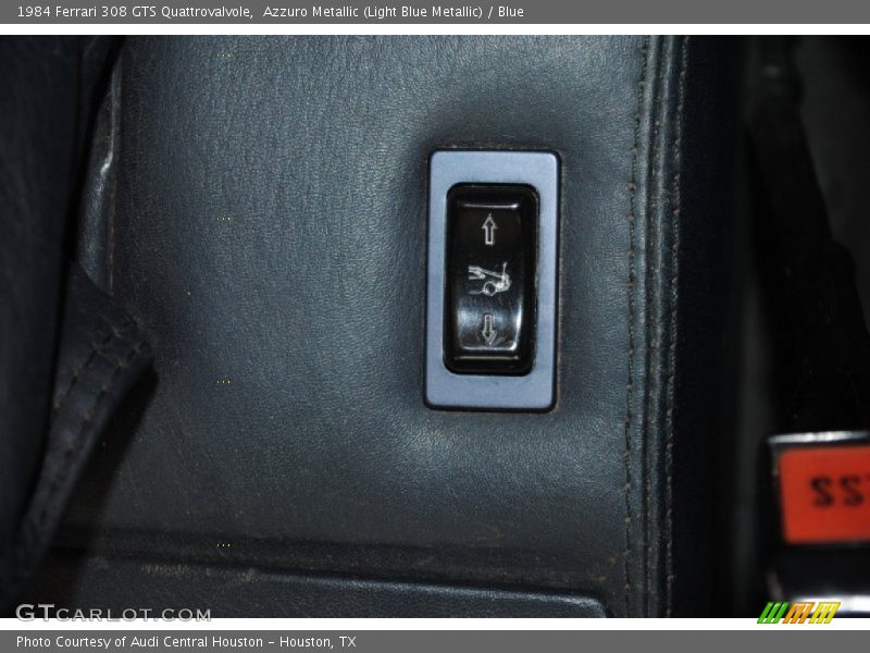 Controls of 1984 308 GTS Quattrovalvole