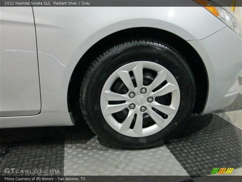 Radiant Silver / Gray 2012 Hyundai Sonata GLS
