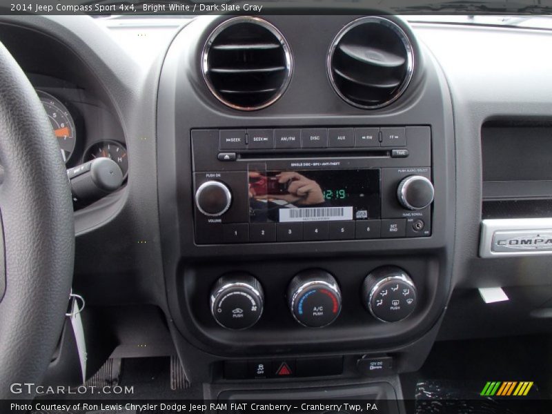 Controls of 2014 Compass Sport 4x4