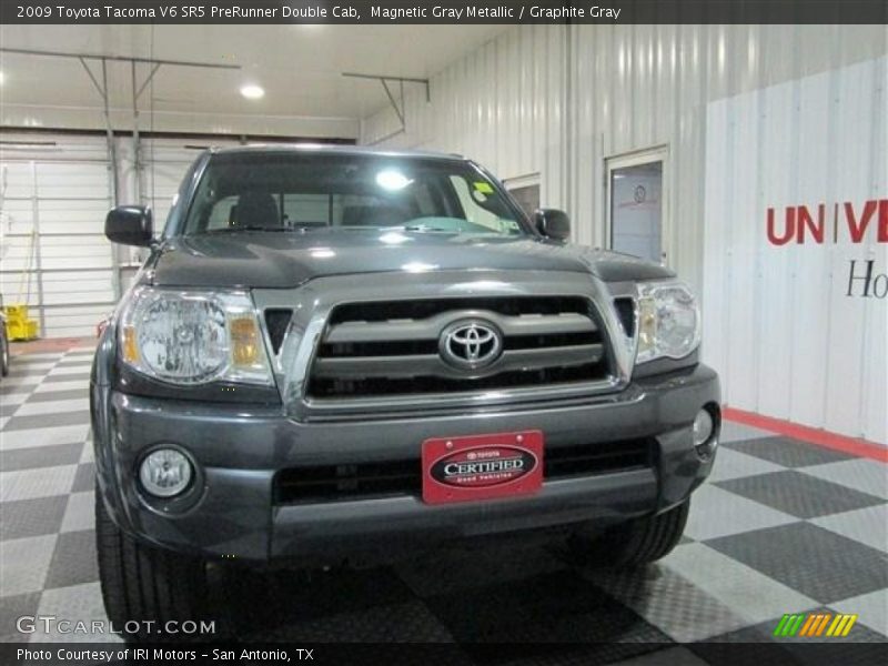 Magnetic Gray Metallic / Graphite Gray 2009 Toyota Tacoma V6 SR5 PreRunner Double Cab
