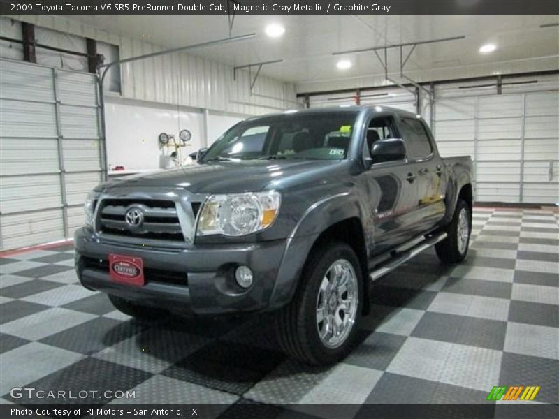 Magnetic Gray Metallic / Graphite Gray 2009 Toyota Tacoma V6 SR5 PreRunner Double Cab