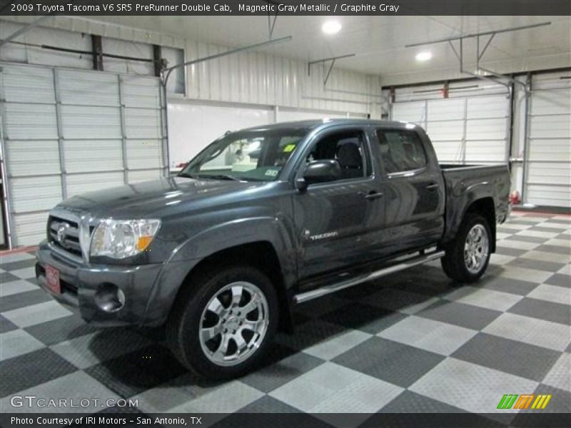 Magnetic Gray Metallic / Graphite Gray 2009 Toyota Tacoma V6 SR5 PreRunner Double Cab