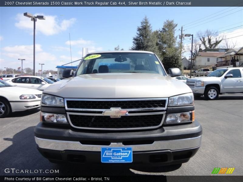 Silver Birch Metallic / Dark Charcoal 2007 Chevrolet Silverado 1500 Classic Work Truck Regular Cab 4x4