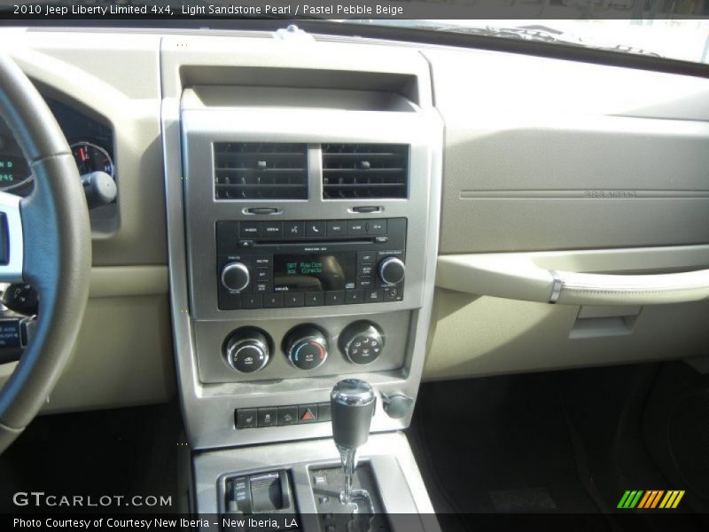 Light Sandstone Pearl / Pastel Pebble Beige 2010 Jeep Liberty Limited 4x4
