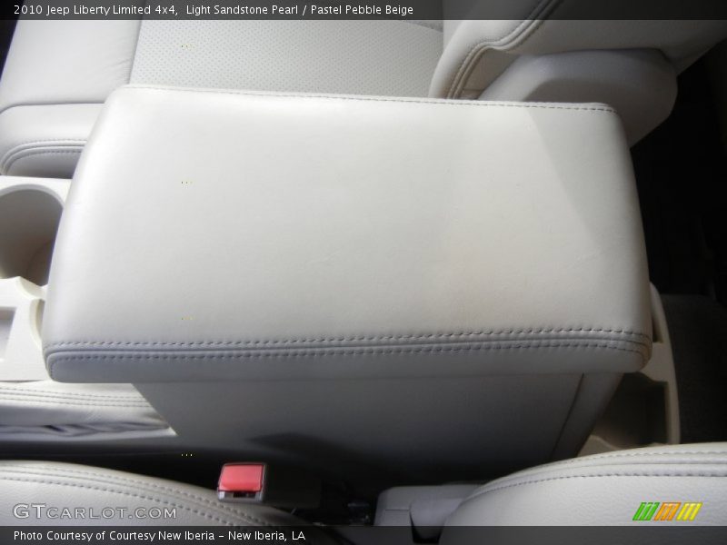 Light Sandstone Pearl / Pastel Pebble Beige 2010 Jeep Liberty Limited 4x4