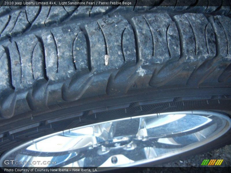 Light Sandstone Pearl / Pastel Pebble Beige 2010 Jeep Liberty Limited 4x4