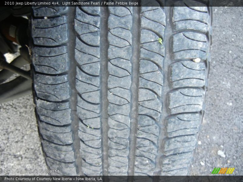 Light Sandstone Pearl / Pastel Pebble Beige 2010 Jeep Liberty Limited 4x4