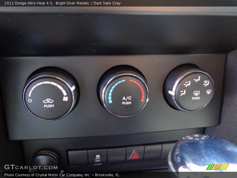 Bright Silver Metallic / Dark Slate Gray 2011 Dodge Nitro Heat 4.0