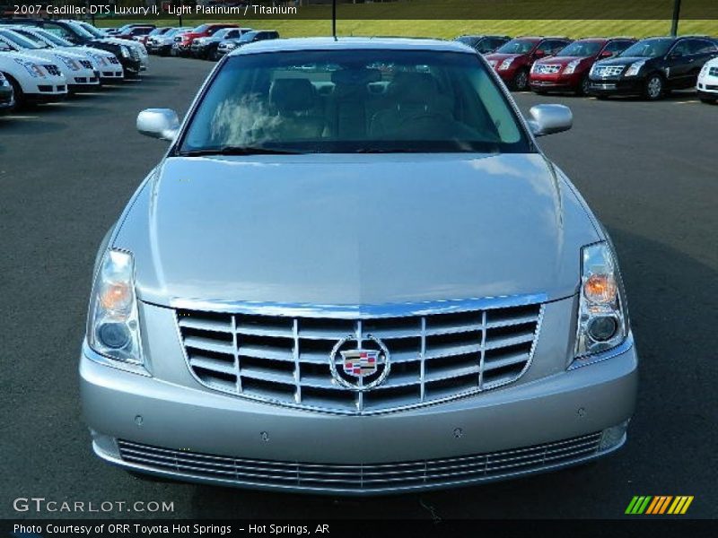 Light Platinum / Titanium 2007 Cadillac DTS Luxury II