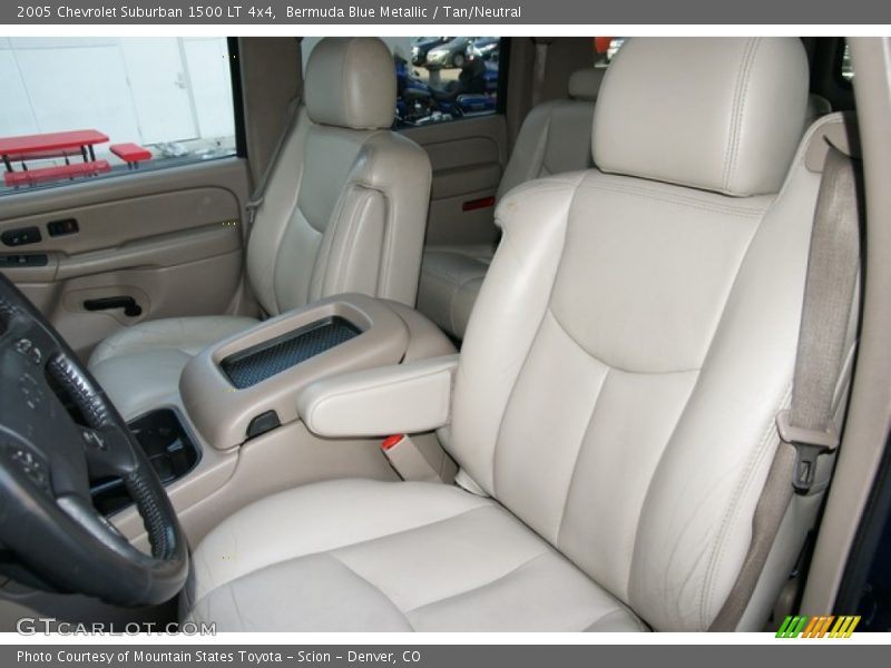 Front Seat of 2005 Suburban 1500 LT 4x4