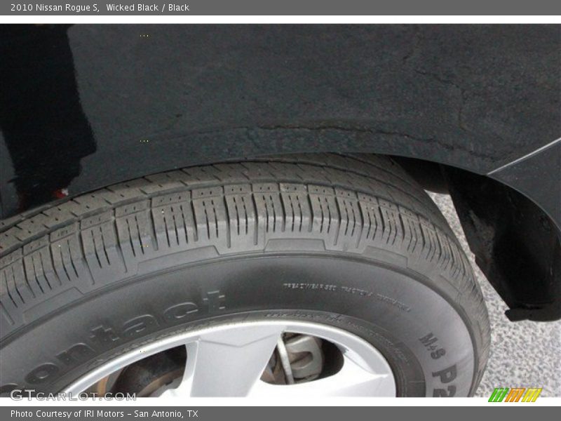 Wicked Black / Black 2010 Nissan Rogue S