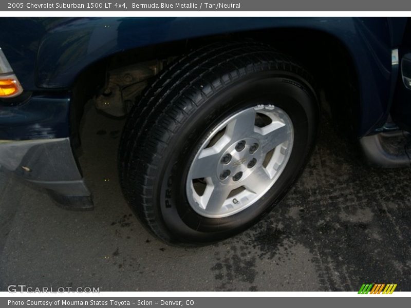 Bermuda Blue Metallic / Tan/Neutral 2005 Chevrolet Suburban 1500 LT 4x4