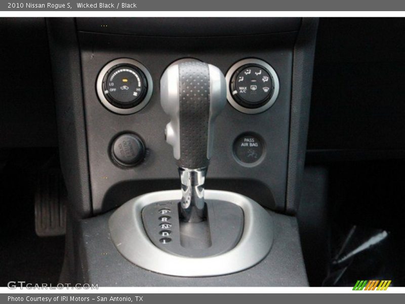 Wicked Black / Black 2010 Nissan Rogue S