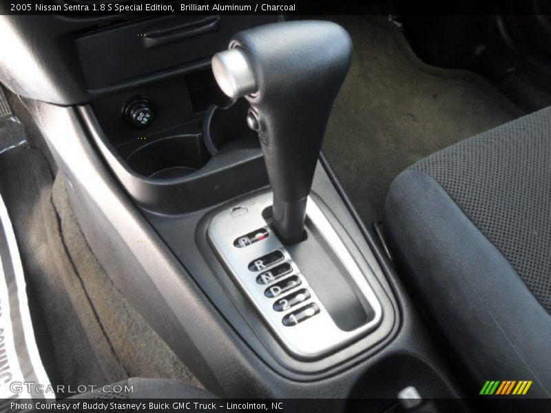 Brilliant Aluminum / Charcoal 2005 Nissan Sentra 1.8 S Special Edition