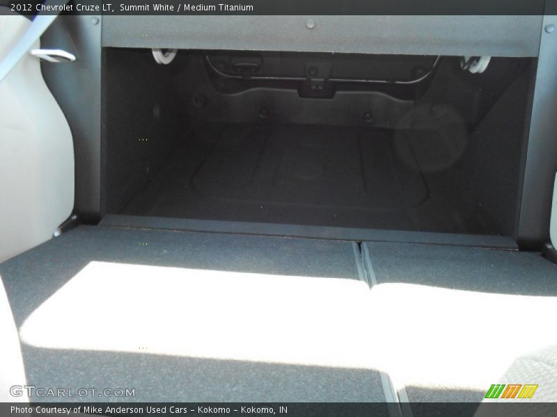 Summit White / Medium Titanium 2012 Chevrolet Cruze LT