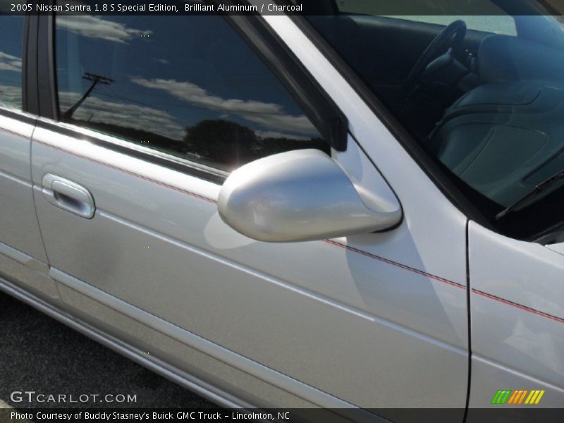 Brilliant Aluminum / Charcoal 2005 Nissan Sentra 1.8 S Special Edition