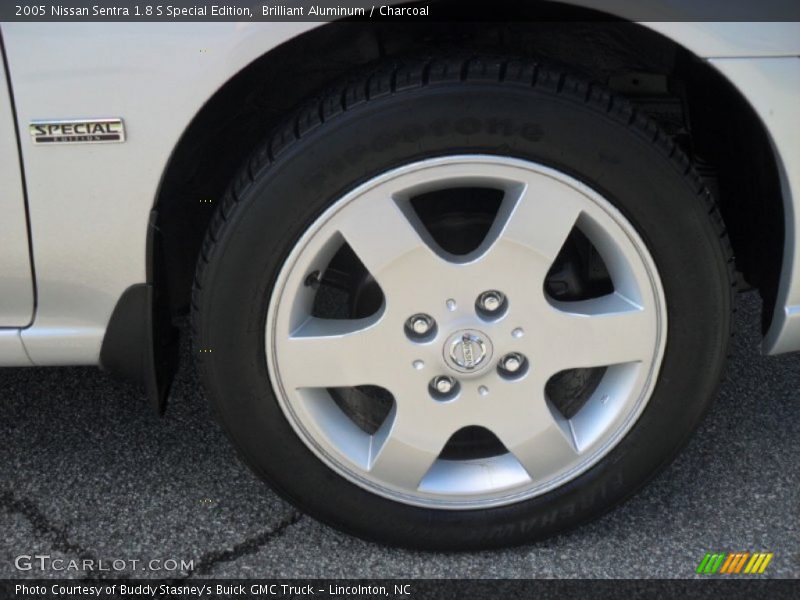 Brilliant Aluminum / Charcoal 2005 Nissan Sentra 1.8 S Special Edition