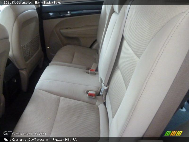 Ebony Black / Beige 2011 Kia Sorento LX