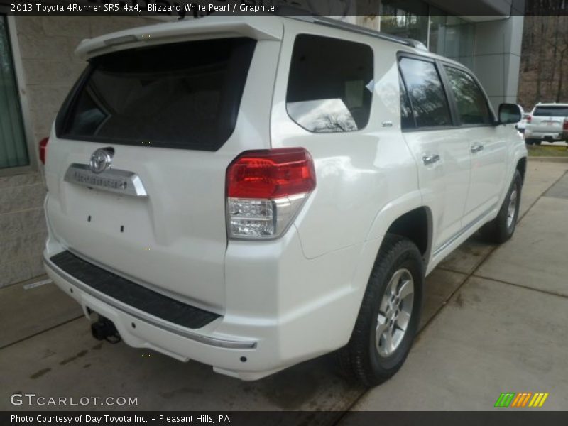 Blizzard White Pearl / Graphite 2013 Toyota 4Runner SR5 4x4