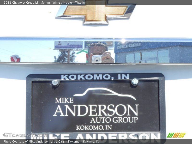 Summit White / Medium Titanium 2012 Chevrolet Cruze LT
