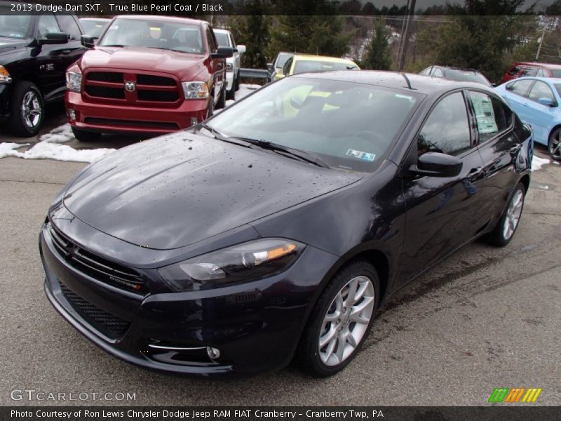 Front 3/4 View of 2013 Dart SXT