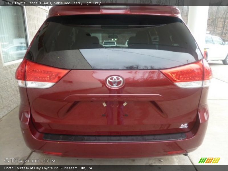 Salsa Red Pearl / Light Gray 2013 Toyota Sienna LE AWD