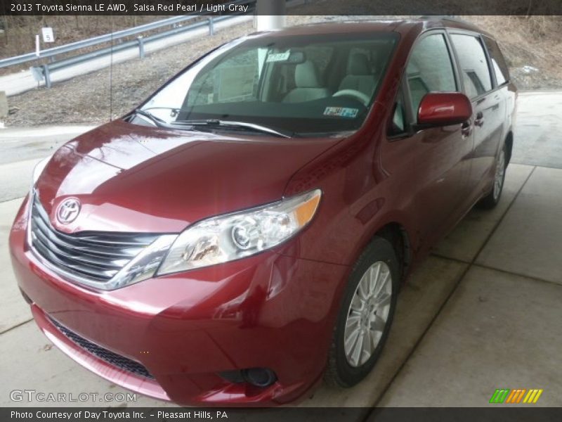 Salsa Red Pearl / Light Gray 2013 Toyota Sienna LE AWD