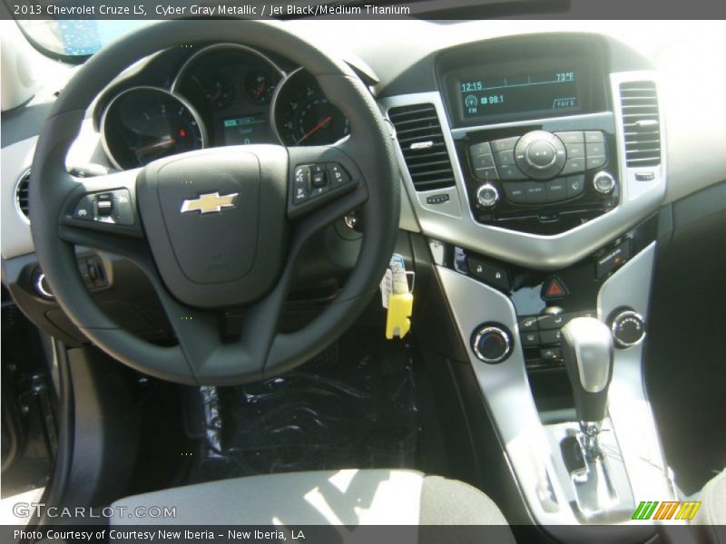 Cyber Gray Metallic / Jet Black/Medium Titanium 2013 Chevrolet Cruze LS
