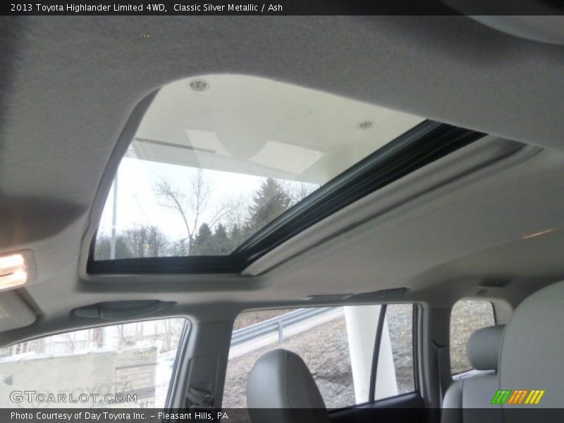 Classic Silver Metallic / Ash 2013 Toyota Highlander Limited 4WD