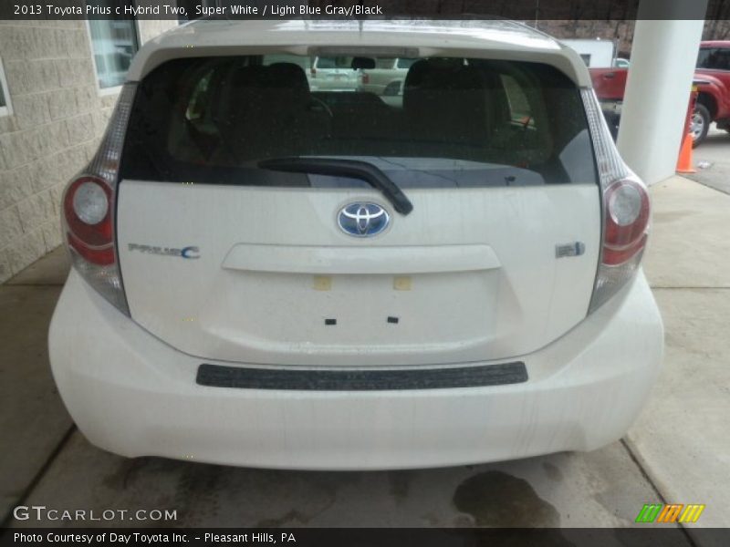 Super White / Light Blue Gray/Black 2013 Toyota Prius c Hybrid Two