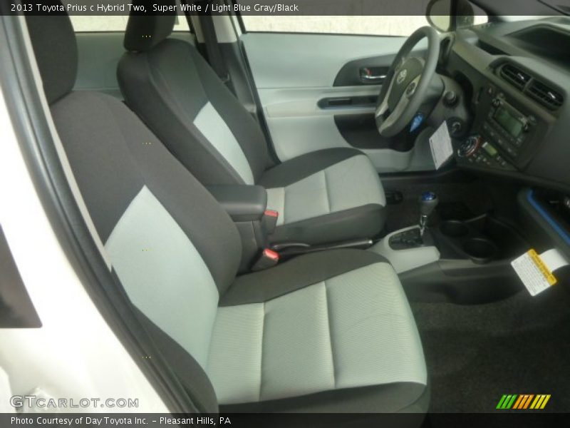 Super White / Light Blue Gray/Black 2013 Toyota Prius c Hybrid Two