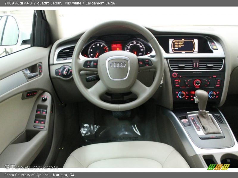Dashboard of 2009 A4 3.2 quattro Sedan