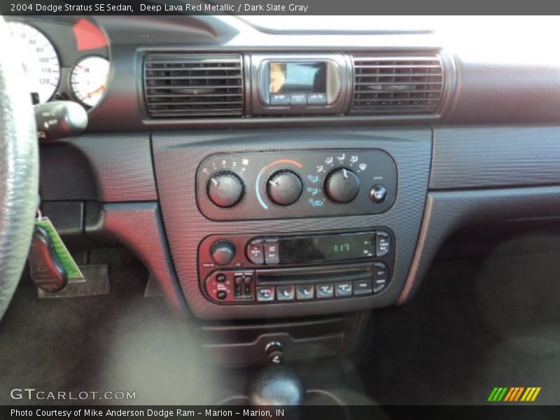 Deep Lava Red Metallic / Dark Slate Gray 2004 Dodge Stratus SE Sedan