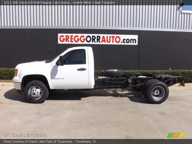 Summit White / Dark Titanium 2013 GMC Sierra 3500HD Regular Cab Chassis