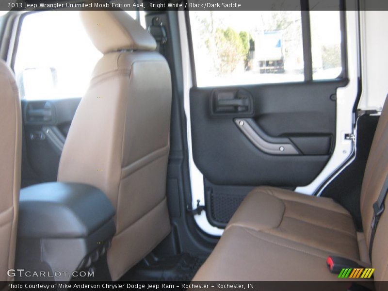 Bright White / Black/Dark Saddle 2013 Jeep Wrangler Unlimited Moab Edition 4x4
