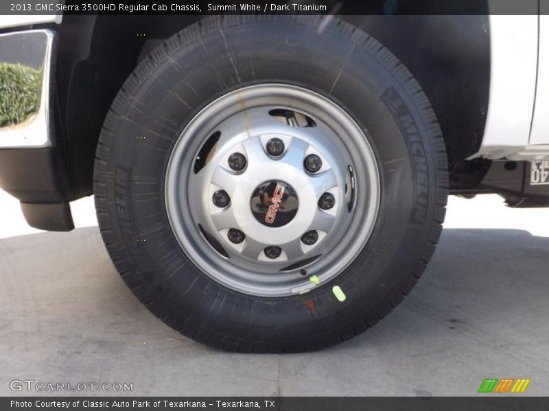 Summit White / Dark Titanium 2013 GMC Sierra 3500HD Regular Cab Chassis
