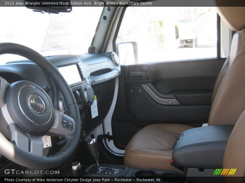 Bright White / Black/Dark Saddle 2013 Jeep Wrangler Unlimited Moab Edition 4x4