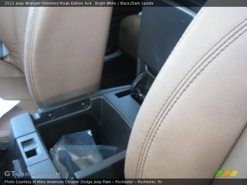 Bright White / Black/Dark Saddle 2013 Jeep Wrangler Unlimited Moab Edition 4x4