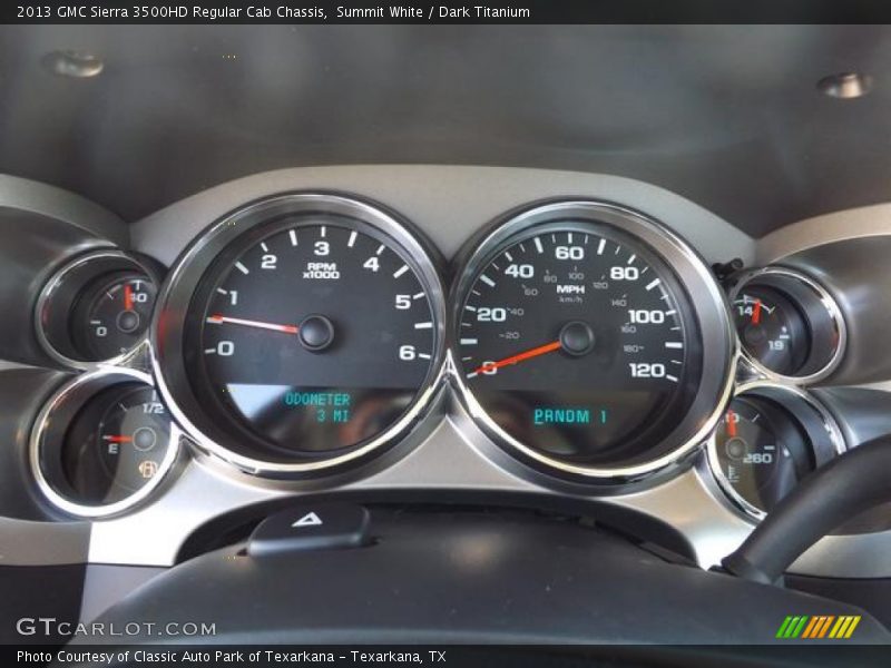 Summit White / Dark Titanium 2013 GMC Sierra 3500HD Regular Cab Chassis