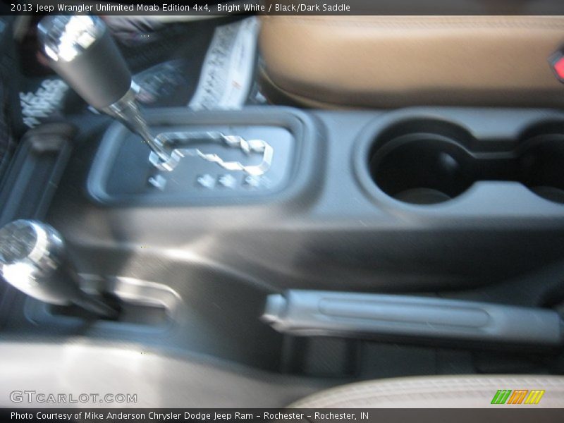Bright White / Black/Dark Saddle 2013 Jeep Wrangler Unlimited Moab Edition 4x4