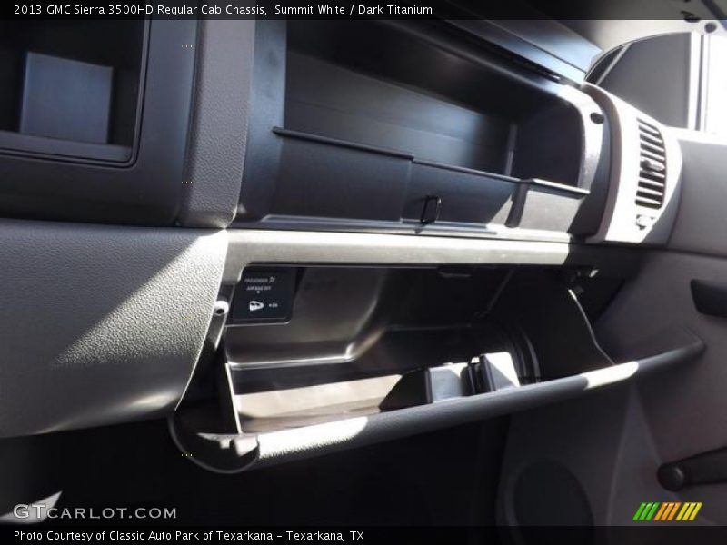 Summit White / Dark Titanium 2013 GMC Sierra 3500HD Regular Cab Chassis