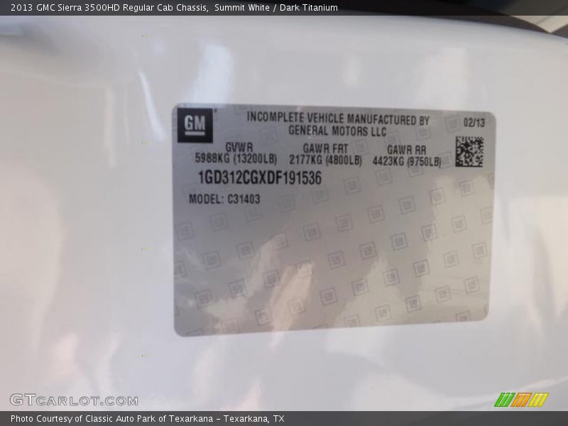 Summit White / Dark Titanium 2013 GMC Sierra 3500HD Regular Cab Chassis