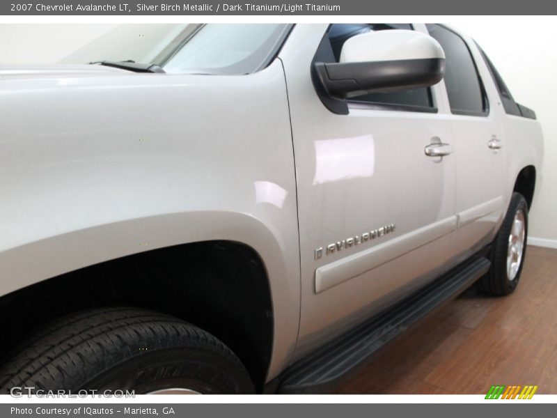 Silver Birch Metallic / Dark Titanium/Light Titanium 2007 Chevrolet Avalanche LT