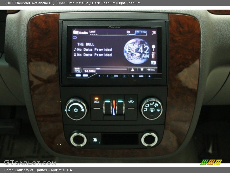 Silver Birch Metallic / Dark Titanium/Light Titanium 2007 Chevrolet Avalanche LT