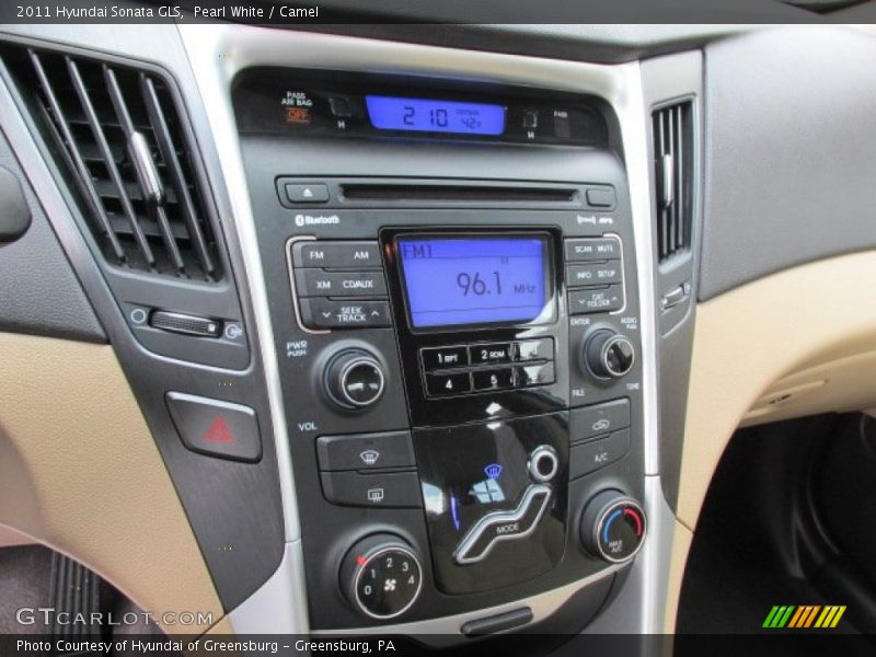 Pearl White / Camel 2011 Hyundai Sonata GLS