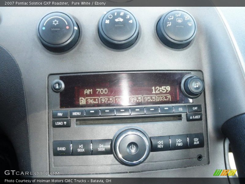 Controls of 2007 Solstice GXP Roadster